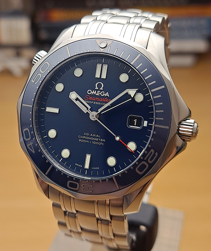 BLUE Omega Seamaster Professional Co-Axial Wristwatch Ref. 212.30.41.20.03.001
